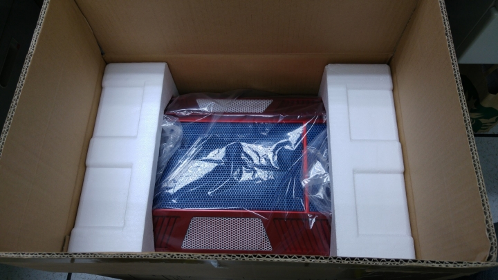 AeroCool XPredator Cube BR Editon 簡易開箱