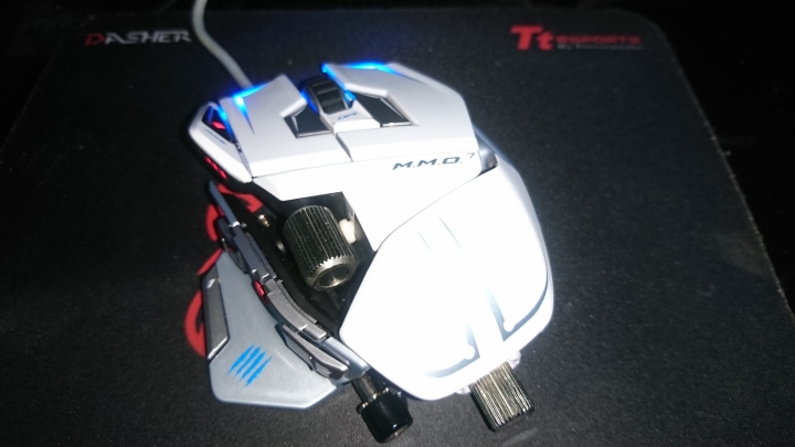[開箱]Mad Catz Cyborg M.M.O.7 雪白版