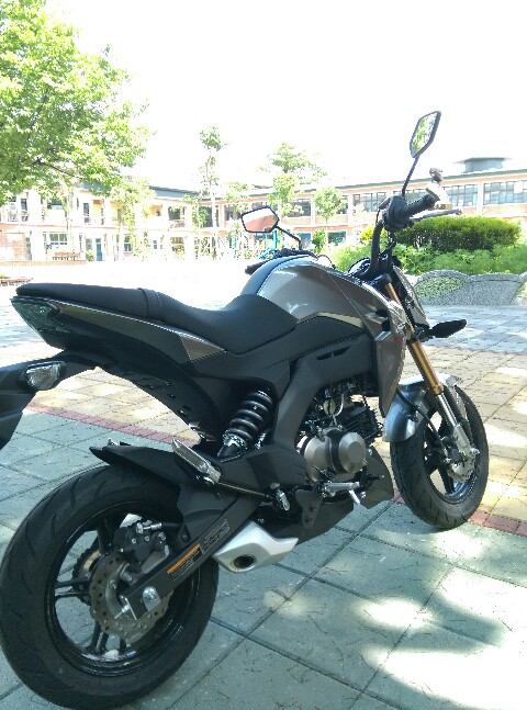 街頭小霸王 Kawadaki Z125 pro 微開箱