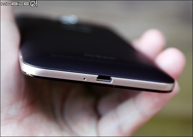 5000mAh超大電量 -- 華碩 ASUS ZenFone Max 開箱 + 反向回充測試