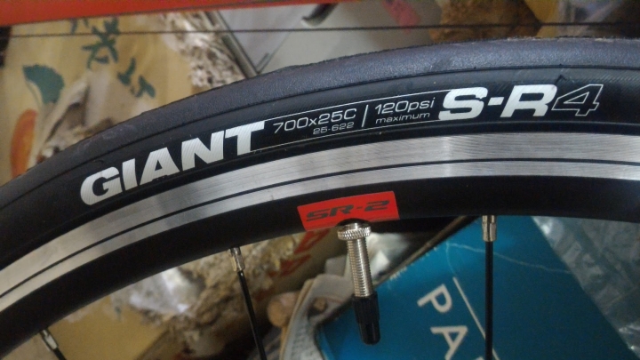 [開箱] 2017 CONTEND 1 紅