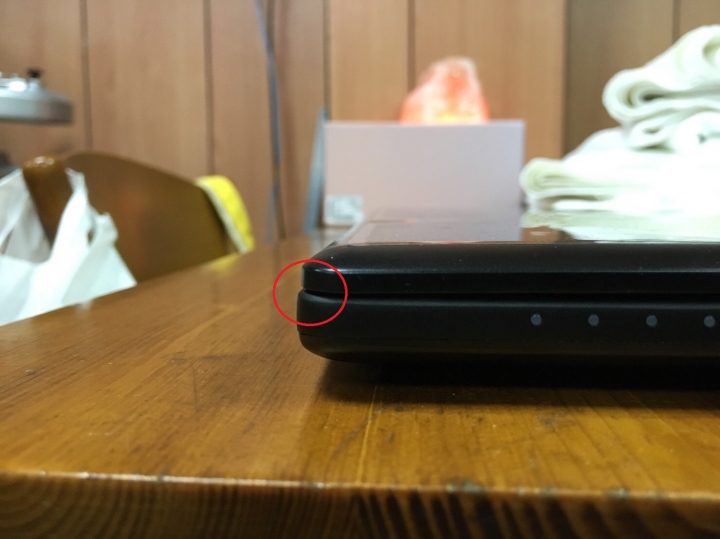 請問新買的筆電,這樣算正常嗎?