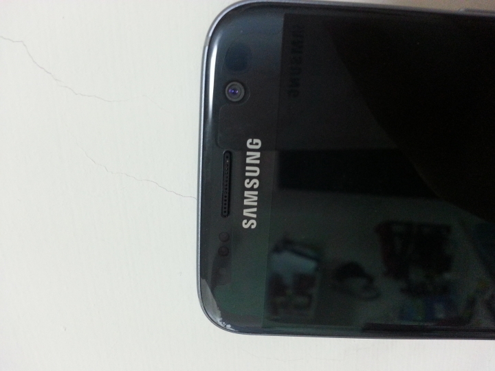 S7 屏幕掉漆??