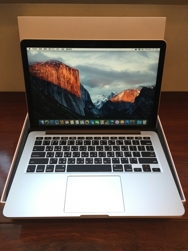 MacBook Pro 13 Retina(含 Beats Solo2 無線耳機)教育版開箱
