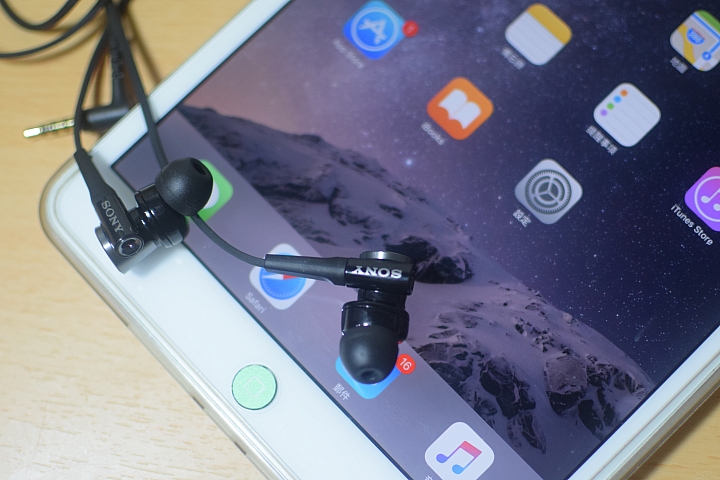 通勤就是演唱會 SONY MDR-XB70AP 讓小丸體驗不一樣的 通勤生活