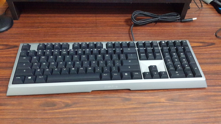 [開箱] 德國櫻桃 Cherry MX Board 6.0 機械式鍵盤 青軸