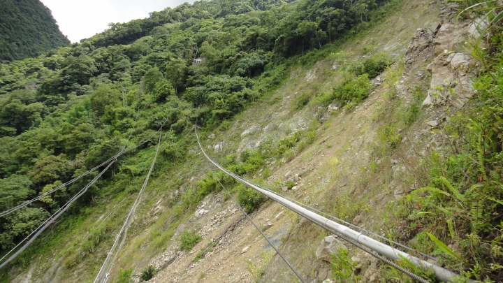 2016-06-25芒果出任務 之 信義鄉「人和波石聯絡道路」到「雙龍瀑布」