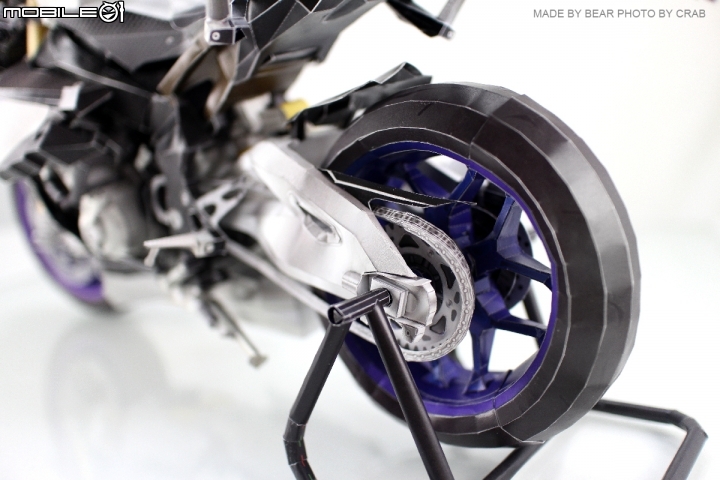 YAMAHA R1M 紙模型 54枚 914組件 紙模型完工..