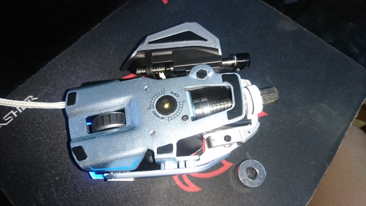 [開箱]Mad Catz Cyborg M.M.O.7 雪白版