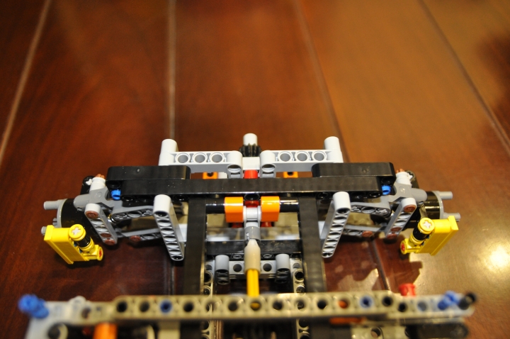 [ LEGO Technic ] Porsche 911 GT3 RS 開箱(續)