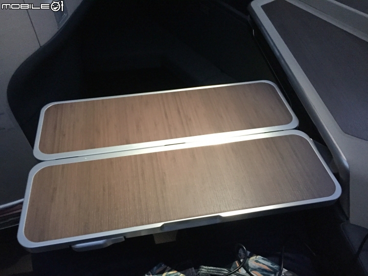 國泰航空CX409 TPE-HKG 空中巴士A350商務艙搭乘體驗分享