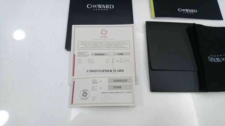 [ 開箱 ] 人生第一隻 1000M 手錶 Christopher Ward