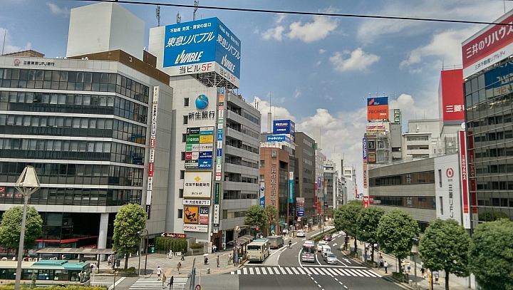 在日本夜晚拍照連日本路人都驚訝的手機照片~~