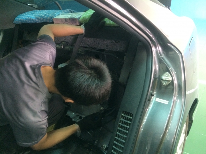 camry hybird 換大電池記(內有保固問題)(0708更新在本文)