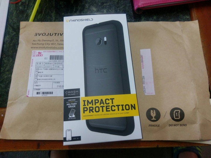htc 10 犀牛盾入手