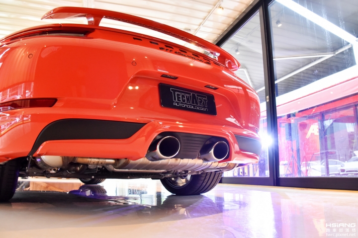 小改款大躍進，TechArt for 991.2 Carrera S熔岩渦輪蛙