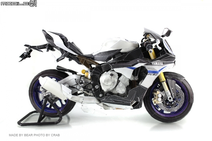 YAMAHA R1M 紙模型 54枚 914組件 紙模型完工..