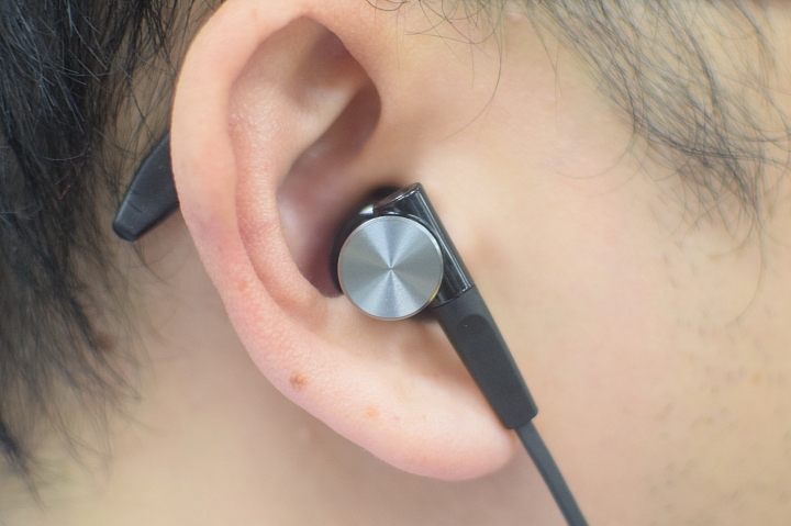 通勤就是演唱會 SONY MDR-XB70AP 讓小丸體驗不一樣的 通勤生活