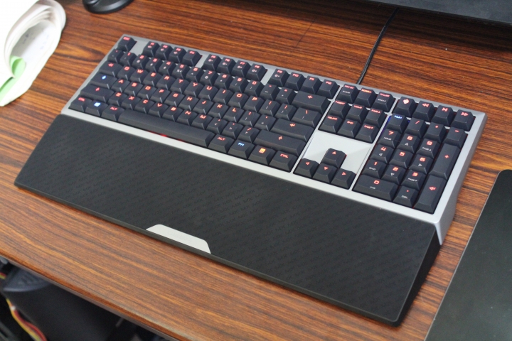 [開箱] 德國櫻桃 Cherry MX Board 6.0 機械式鍵盤 青軸
