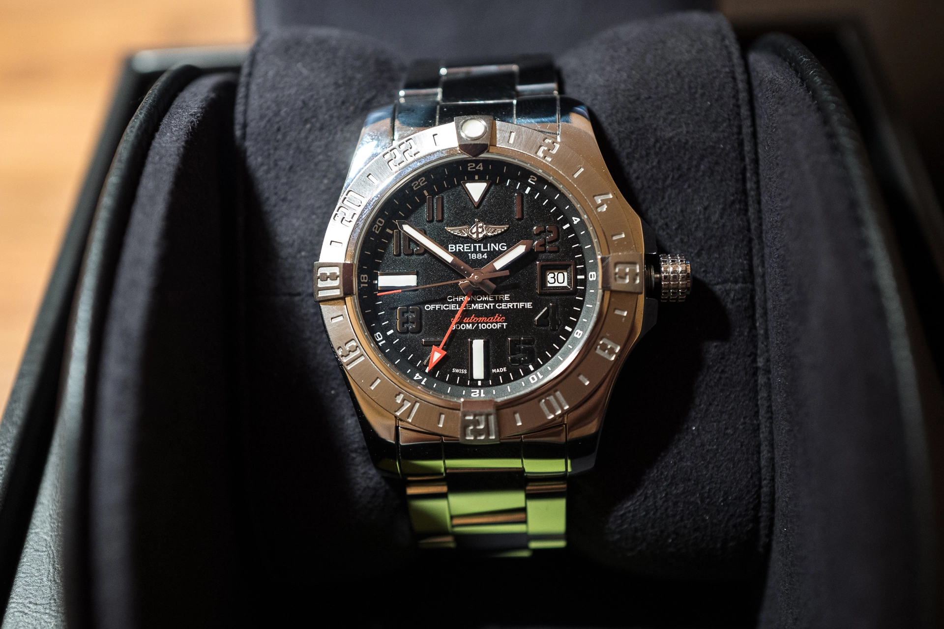 breitling avenger ii gmt