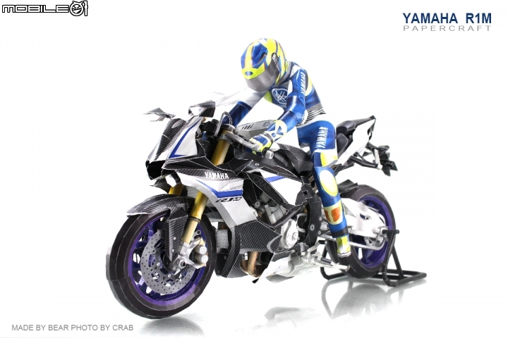 YAMAHA R1M 紙模型 54枚 914組件 紙模型完工..