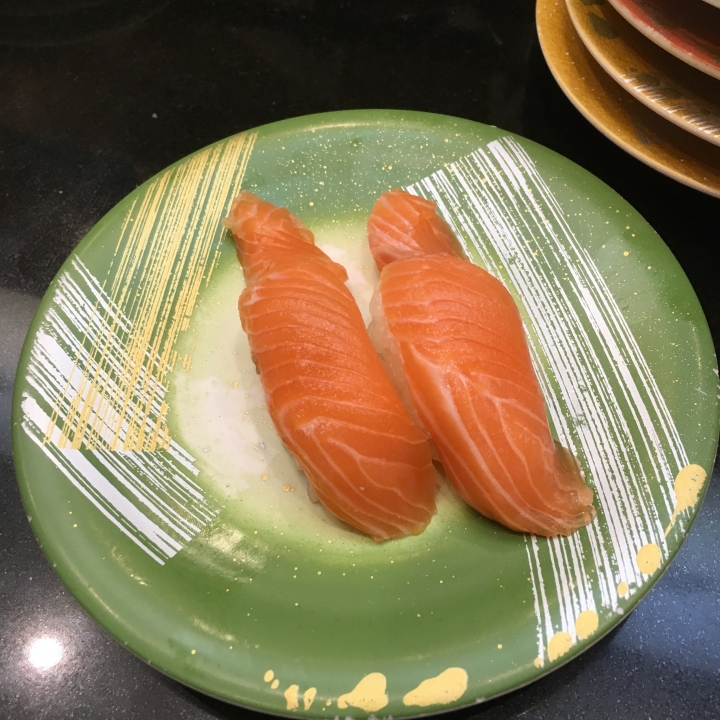 [美食●食記] 上野 三浦三崎港迴轉壽司 期待與龍五互望的小弟小推薦