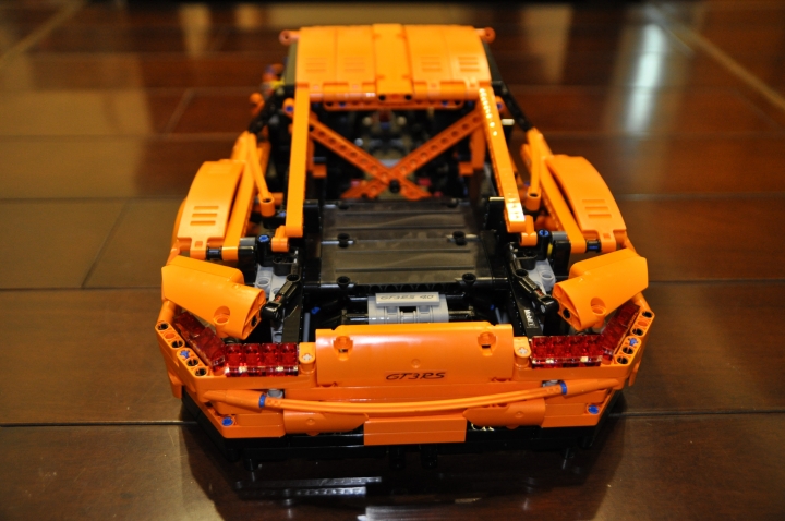 [ LEGO Technic ] Porsche 911 GT3 RS 開箱(續)