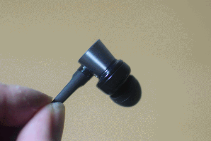 通勤就是演唱會 SONY MDR-XB70AP 讓小丸體驗不一樣的 通勤生活