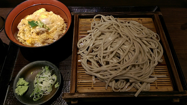 在日本夜晚拍照連日本路人都驚訝的手機照片~~