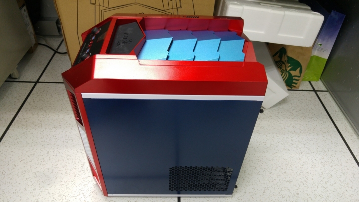 AeroCool XPredator Cube BR Editon 簡易開箱