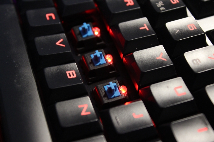 [開箱] 德國櫻桃 Cherry MX Board 6.0 機械式鍵盤 青軸