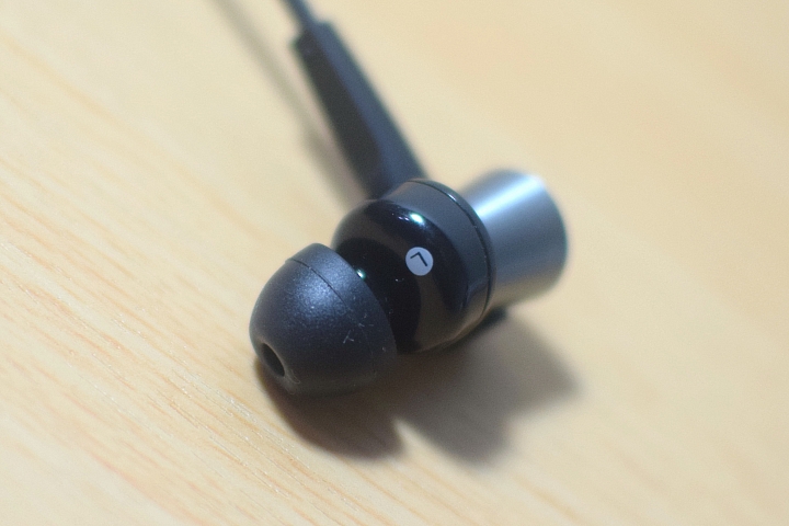 通勤就是演唱會 SONY MDR-XB70AP 讓小丸體驗不一樣的 通勤生活