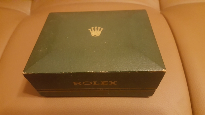 問一下這支老Rolex還有價值嗎？