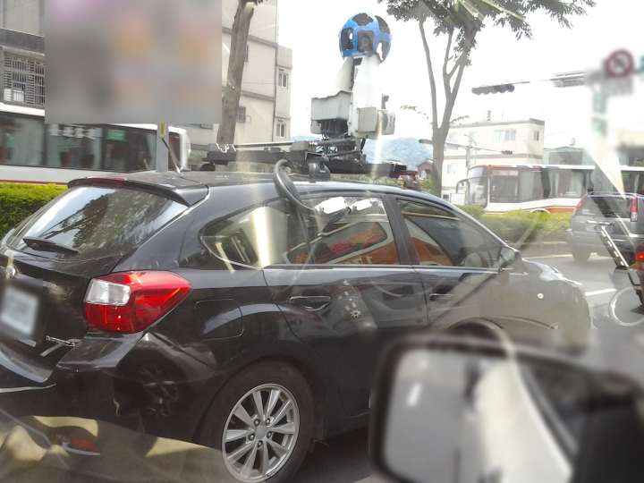 Subaru Impreza 車頂的機器