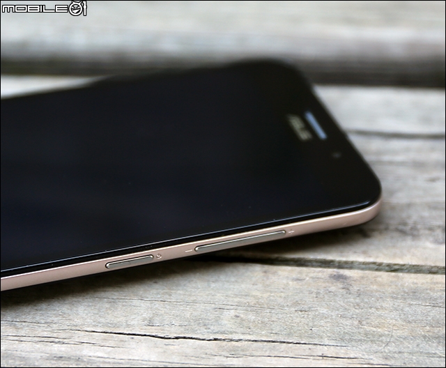 5000mAh超大電量 -- 華碩 ASUS ZenFone Max 開箱 + 反向回充測試