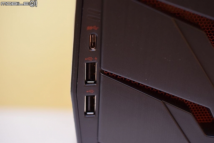 [開箱] 盾與刀的結合 msi Aegis 電競遊戲機