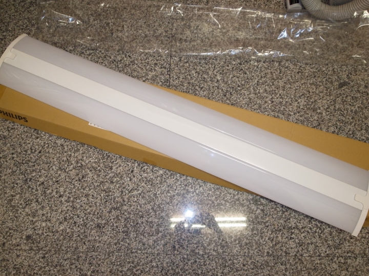 [開箱] PHILIPS SM901C 燈板式 LED吸頂燈