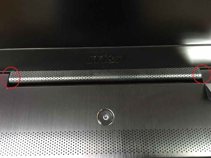 請問新買的筆電,這樣算正常嗎?