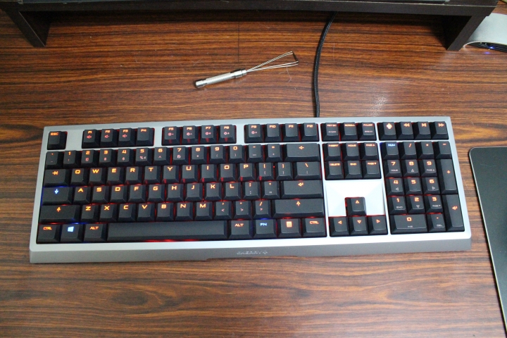 [開箱] 德國櫻桃 Cherry MX Board 6.0 機械式鍵盤 青軸