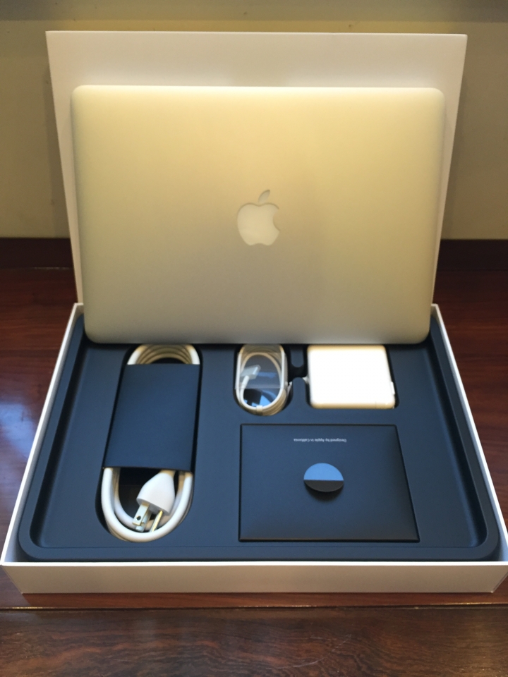 MacBook Pro 13 Retina(含 Beats Solo2 無線耳機)教育版開箱