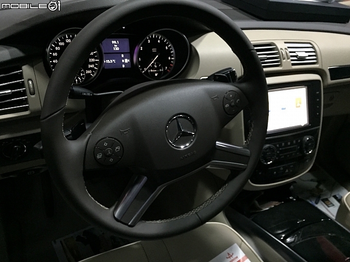 2016年款Mercedes Benz R400