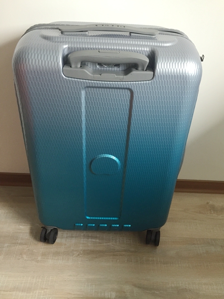【分享】第一個自己的行李箱DELSEY HELIUM AIR Ⅱ 23吋