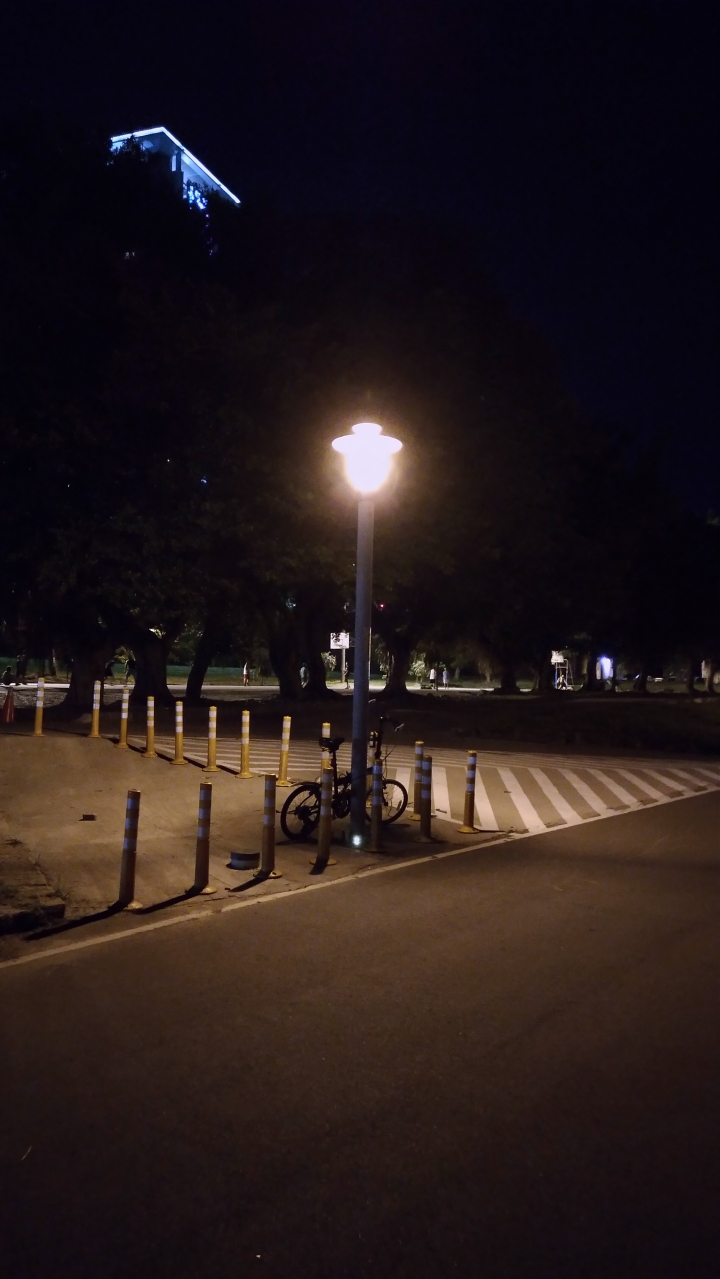 Zenfone3 拍夜景耀光?