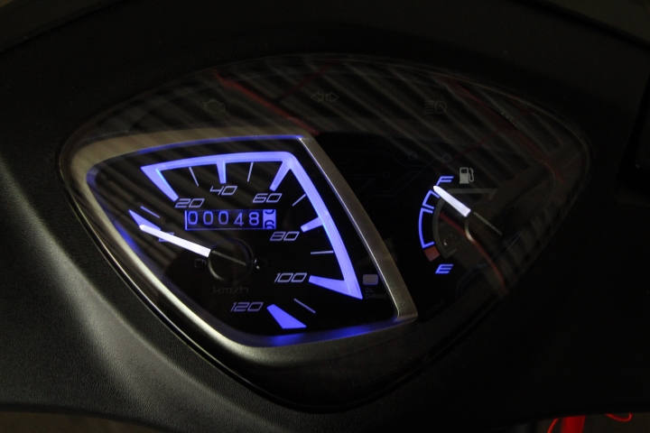 「外星人駕到」YAMAHA JOG FS 簡易開箱