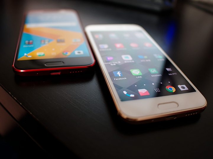 HTC10  夕光紅出場  搭配曙光金