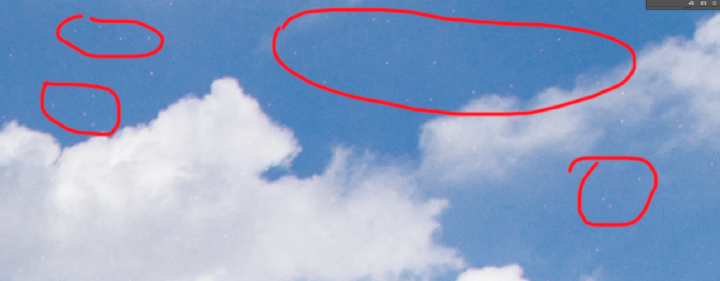PHANTOM 4空拍機疑似CMOS壞點？