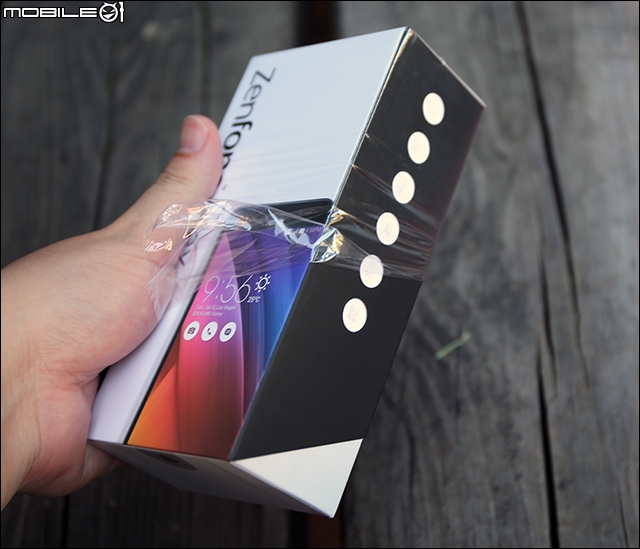 5000mAh超大電量 -- 華碩 ASUS ZenFone Max 開箱 + 反向回充測試