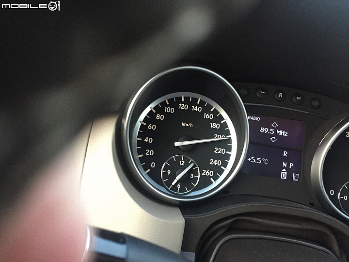 2016年款Mercedes Benz R400