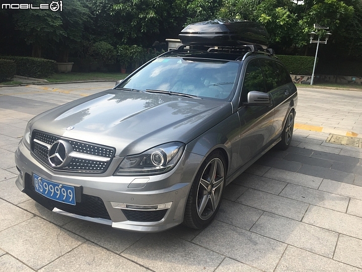 2016年款Mercedes Benz R400
