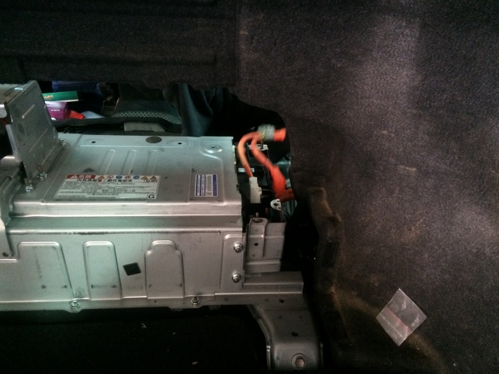camry hybird 換大電池記(內有保固問題)(0708更新在本文)